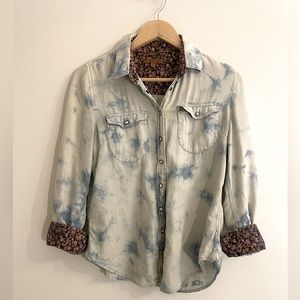 Jachs Girlfriend jewelled acid wash and floral button down small